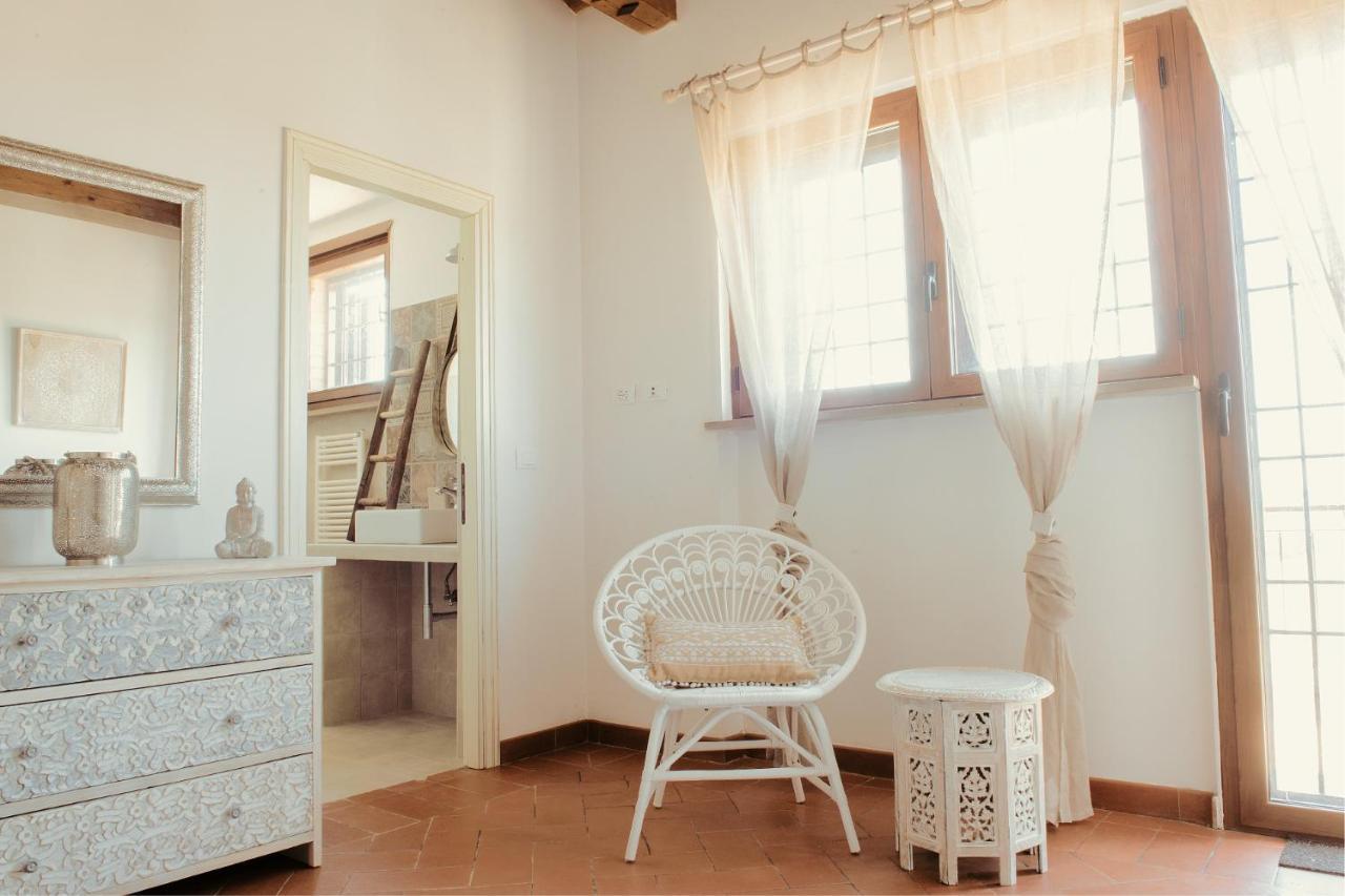 The Bell Tower Lodge Palidoro Luaran gambar
