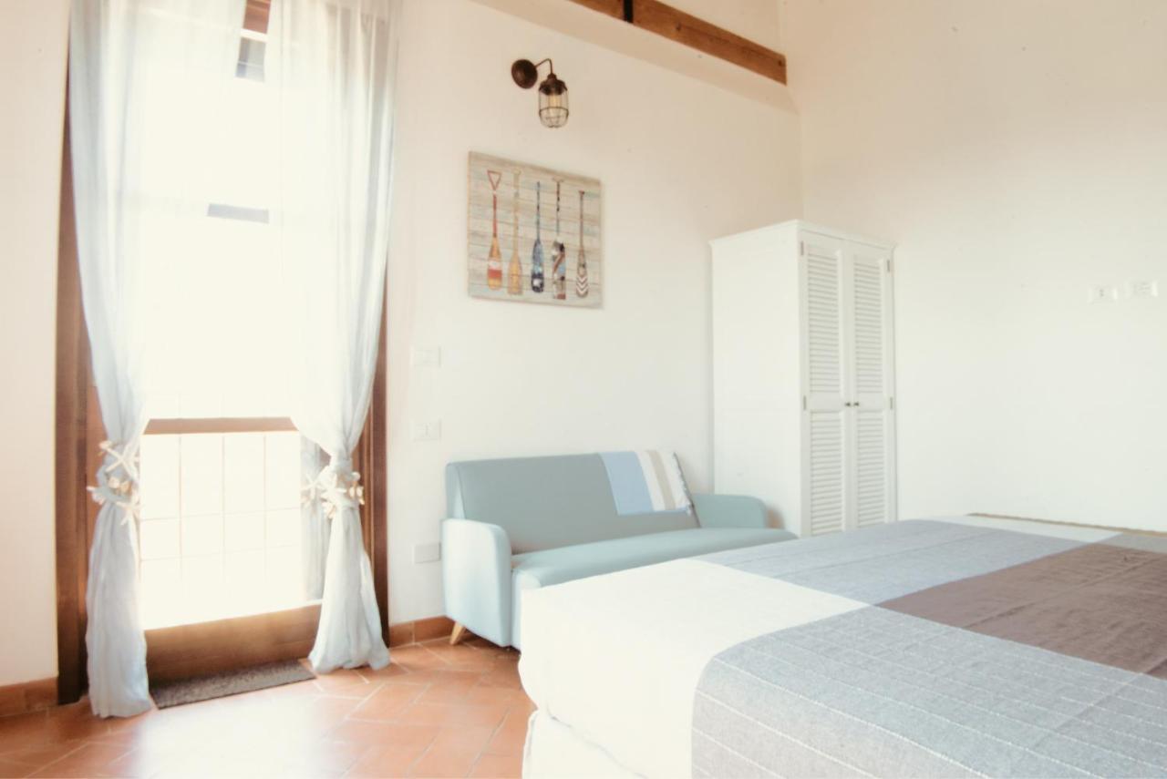 The Bell Tower Lodge Palidoro Luaran gambar